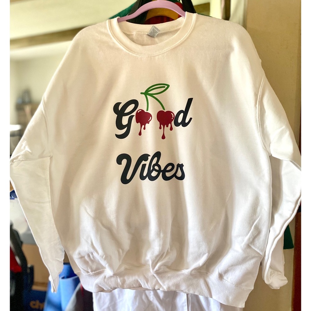 Good Vibes White Crewneck Sweatshirt with Dripping Cherries